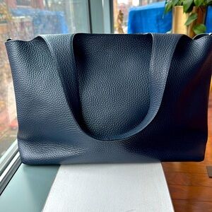 System Tote 16-inch V2 (Color Block Navy/Storm, Pebbled, Gold)